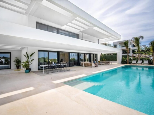 Villa for sale in Marbella