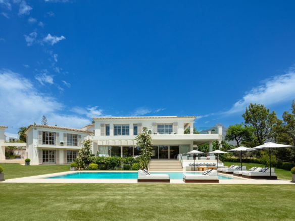 Villa for sale in Marbella