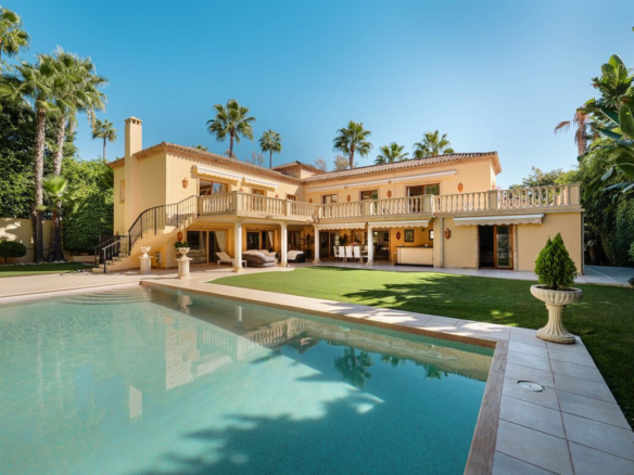 Villa for sale in Marbella