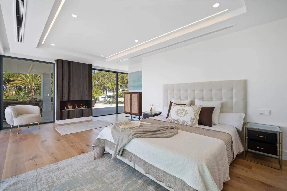 Villa for sale in Marbella - photo 10