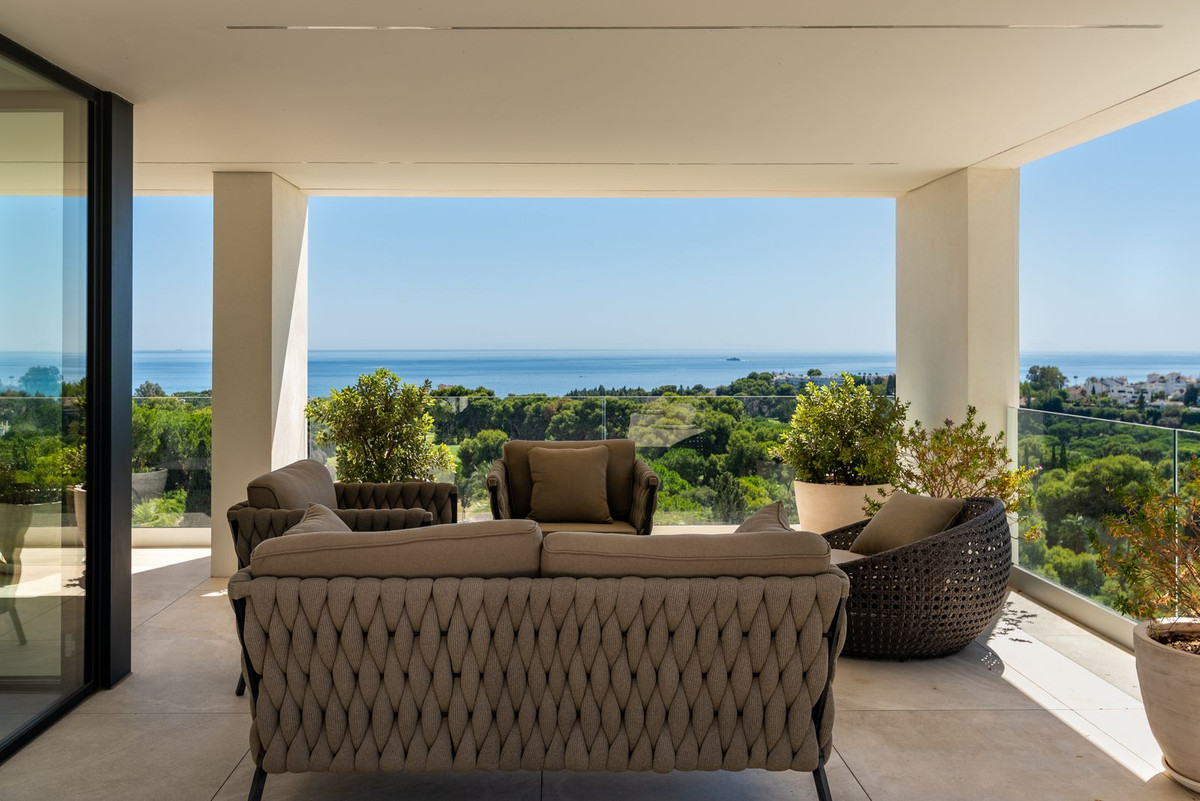 Villa for sale in Marbella - photo 2