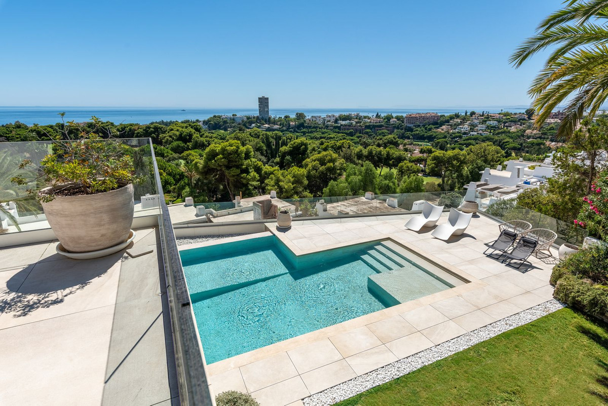 Villa for sale in Marbella - photo 3