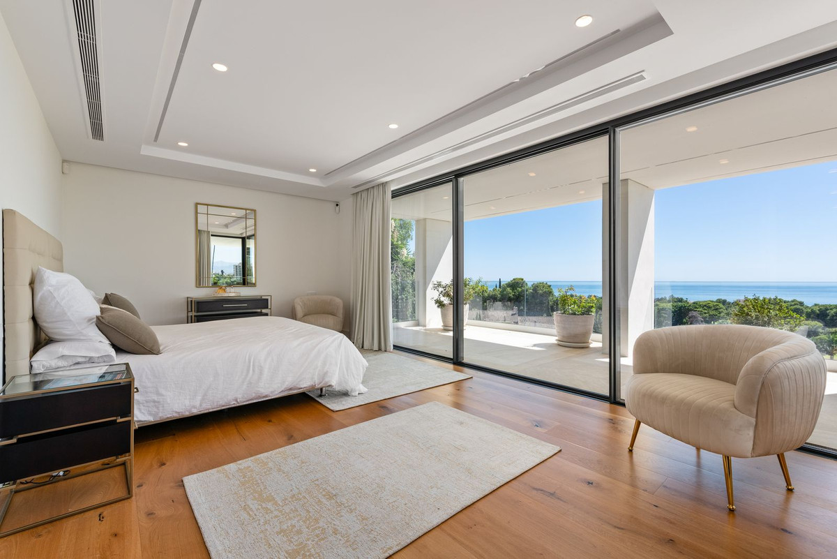 Villa for sale in Marbella - photo 8
