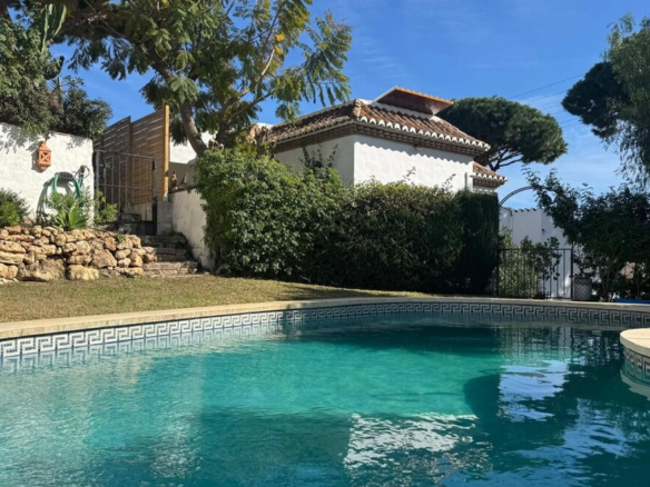 Villa for sale in Mijas