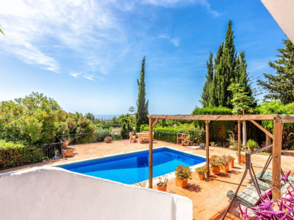 Villa for sale in Mijas