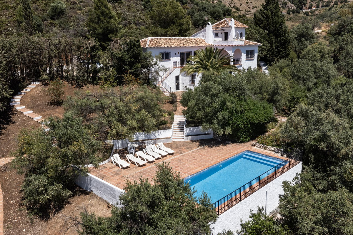 Villa for sale in Mijas - photo 2