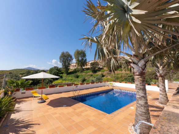 Villa for sale in Mijas