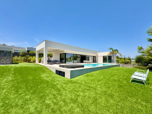Villa for sale in Orihuela