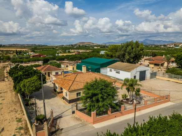 Villa for sale in Orihuela