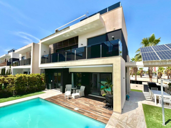Villa for sale in Orihuela
