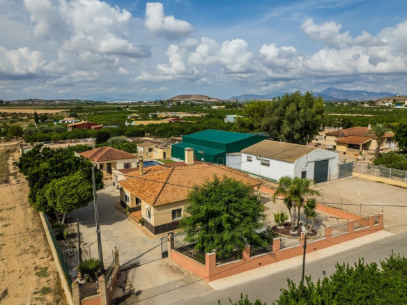 Villa for sale in Orihuela