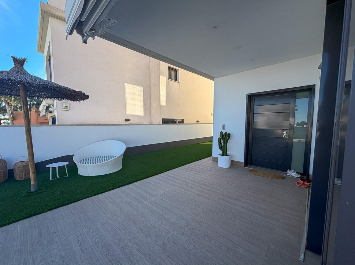Villa for sale in San Miguel de Salinas - photo 5